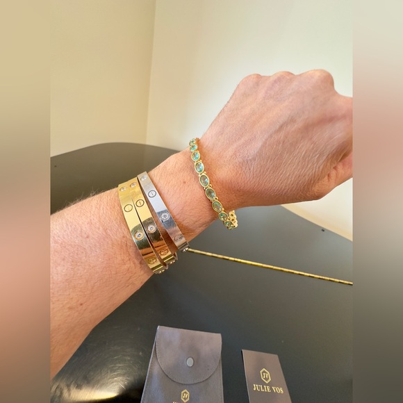 NWT AUTHENTIC LUXURY JULIE VOS CLEAR BAHAMIAN BLUE IMPORTED GLASS BANGLE - Picture 8 of 17